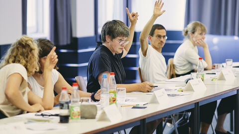 Jurymitglieder in der Abstimmung